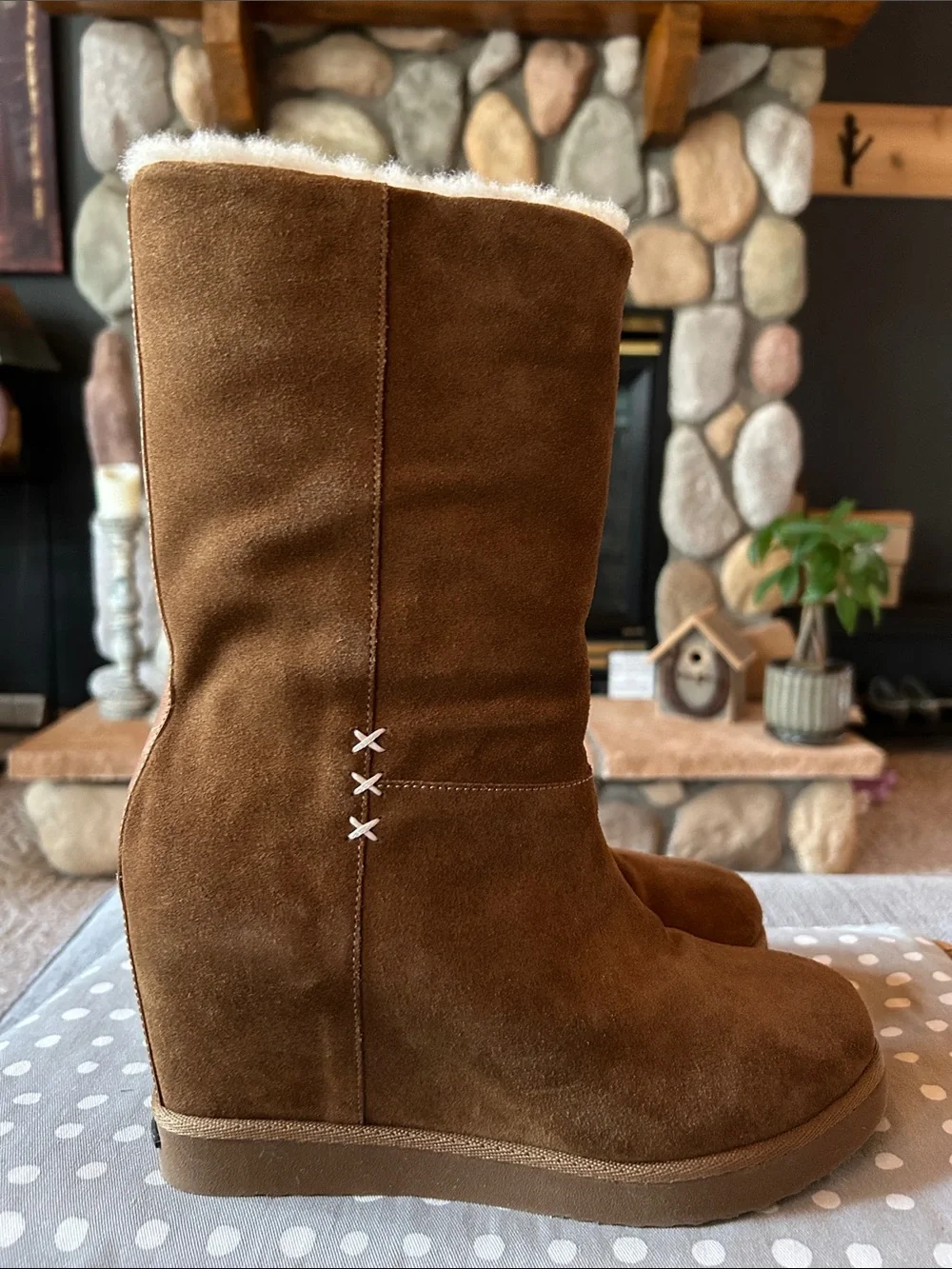 Kookaburra Women’s Chestnut LaCienaga Suede Wedge Boots, Size 8, NIB